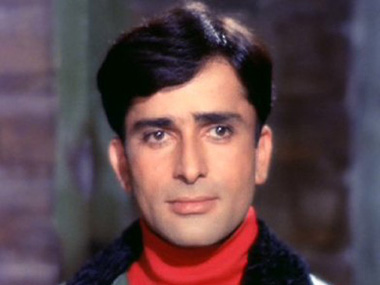 Shashi Kapoor undergoes cataract surgery